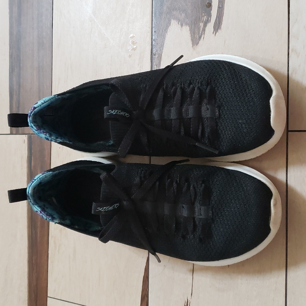Skechers Ultra Flex Washable Slip Ons-Flourishing Views. Black - Picture 3 of 4